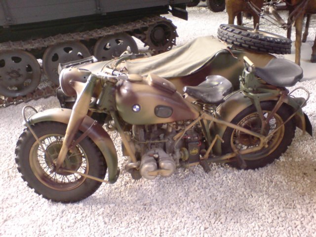 classicbmwr75withsidecar.jpg