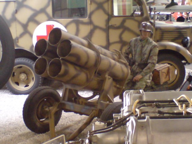 heavynebelwerfer42smokethrower.jpg